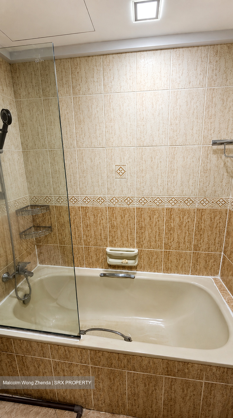 Palmwoods (D16), Condominium #611417961